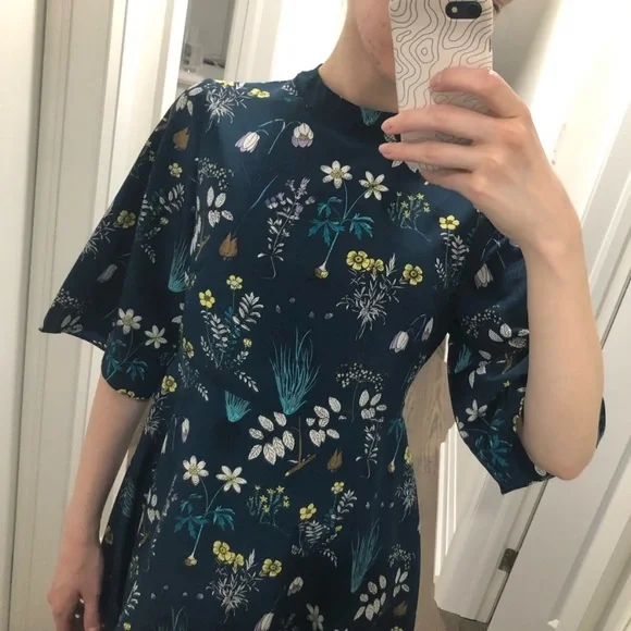 Molley Bracken | Blue Floral A-Line Dress 💙 - Picture 3 of 12